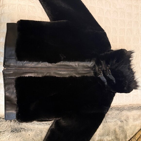 BlankNYC Black Noise Faux Fur Coat - Picture 11 of 15